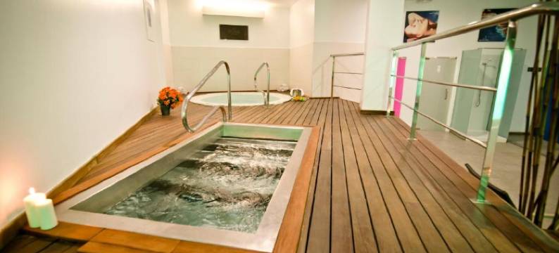 阿尔姆尼卡海湾酒店(Bahía Almuñecar)图片