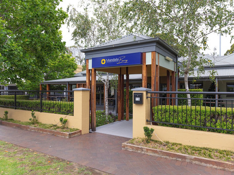 浆果村精品汽车旅馆