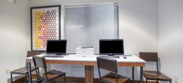 Holiday Inn Express 村西(Holiday Inn Express KANSAS CITY - AT THE LEGENDS by IHG)图片