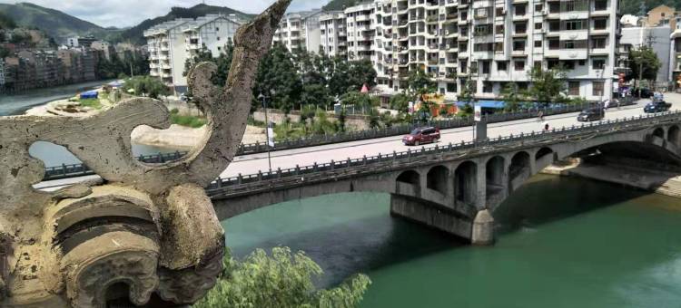 镇远一山一水河景民宿图片