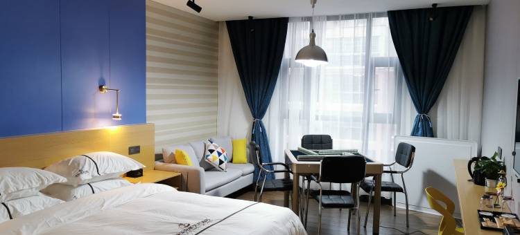 岳阳快乐启航艺术酒店图片