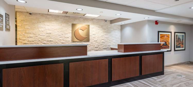 芝加哥绍姆堡舒适酒店 - 奥黑尔机场(Comfort Inn Chicago Schaumburg - O'Hare Airport)图片