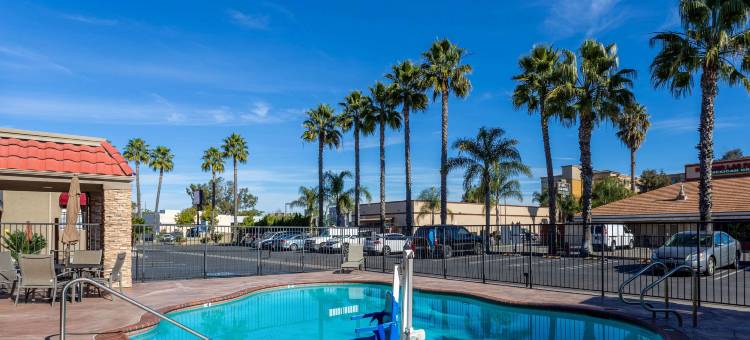 埃斯孔迪多市中心套房及伊克诺旅馆(Econo Lodge Inn & Suites Escondido Downtown)图片