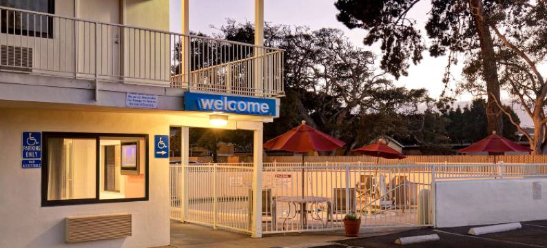 蒙特利北弗里蒙特街6号汽车旅馆(Motel 6 Monterey, CA)图片