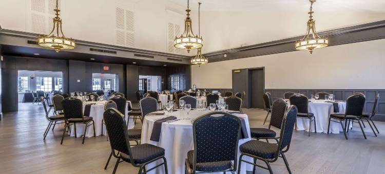 极光客栈(The Aurora Inn Hotel and Event Center)图片