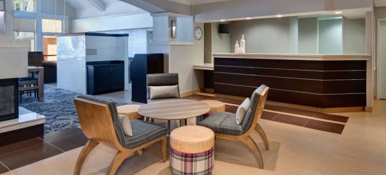 索内斯塔ES套房-亚特兰大阿尔普哈雷塔北点购物中心(Sonesta ES Suites Atlanta Alpharetta North Point Mall)图片