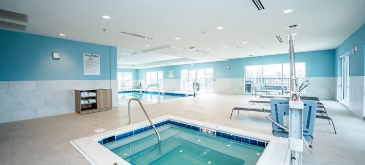 夏洛茨维尔 智选假日酒店及套房(Holiday Inn Express & Suites Charlottesville)图片