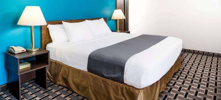 林肯西温德姆速8酒店(Super 8 by Wyndham Lincoln West)图片