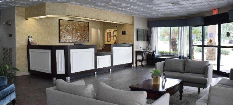 温德姆华美达萨凡纳盖特威酒店(Ramada by Wyndham Savannah Gateway)图片