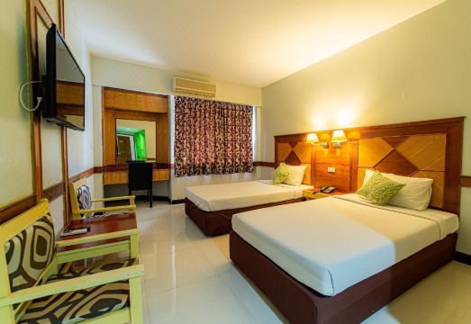 The Holidays Hill Betong Hotel Overview