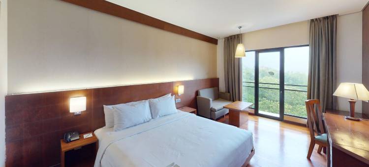 三宝垄橡树翡翠会议酒店(Oak Tree Emerald Hotel & Conventions Semarang)图片