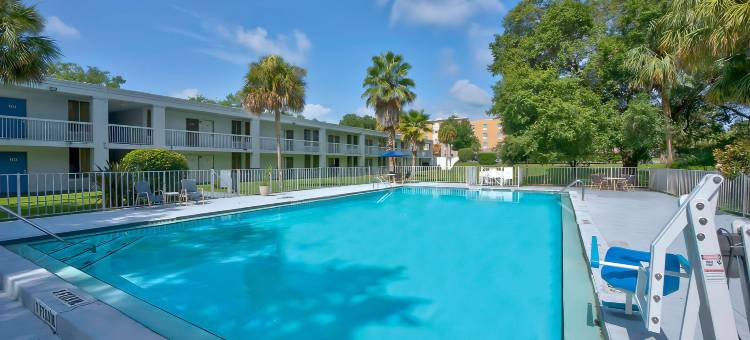 美洲最有价值旅馆-75号州际公路北盖恩斯维尔(Motel 6 Gainesville, FL)图片