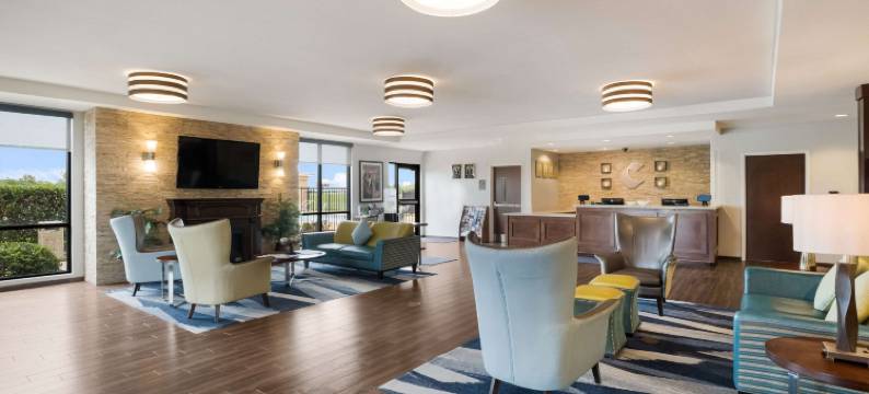 北维多利亚舒适套房酒店(Comfort Inn & Suites Victoria North)图片