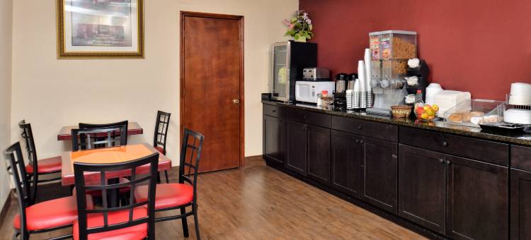 卡特斯维尔-艾默生/莱克波音特红顶酒店(Red Roof Inn Cartersville-Emerson/LakePoint North)图片