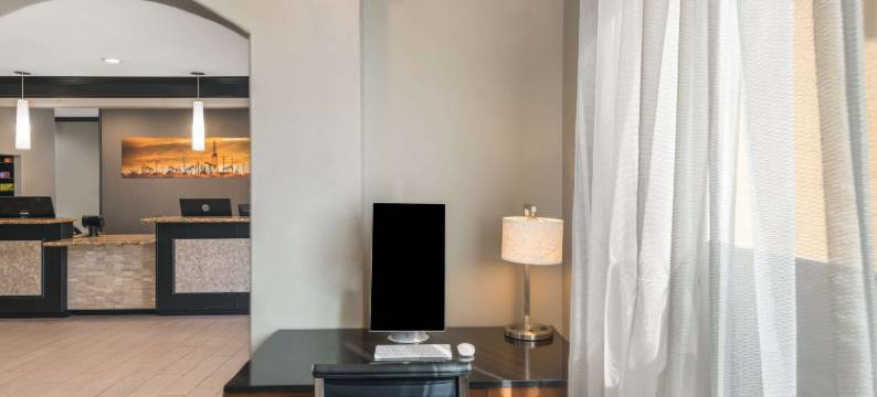 南平原贝斯特韦斯特套房酒店(Best Western South Plains Inn  Suites)图片