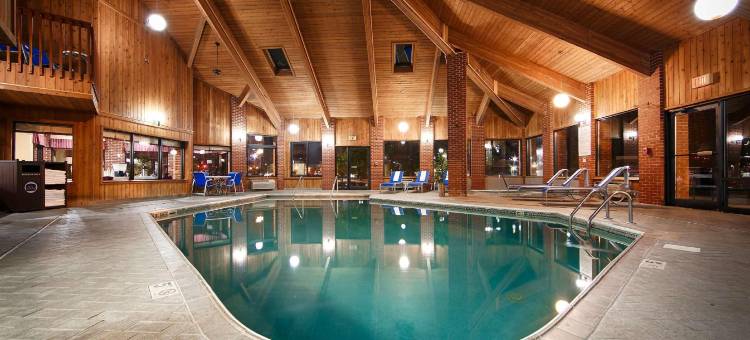 科奈尔温彻斯特贝斯特韦斯特优质酒店(Best Western Canal Winchester Inn - Columbus South East)图片