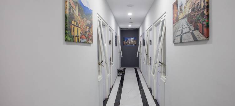 红多兹Plus酒店-近玛琅国立理工学院(RedDoorz Plus Near Politeknik Negeri Malang)图片