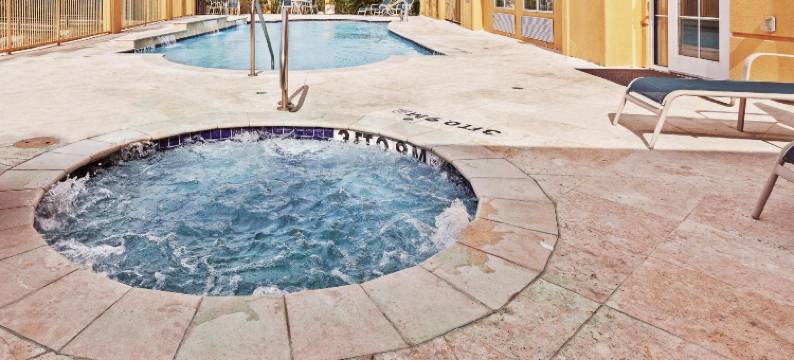 阿尔文拉昆塔温德姆套房酒店(La Quinta Inn & Suites by Wyndham Alvin)图片