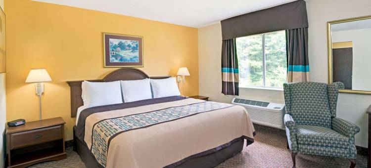 斯勒城戴斯套房酒店(Days Inn & Suites by Wyndham Siler City)图片
