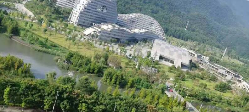 周春梅公寓(明湖路1号分店)图片