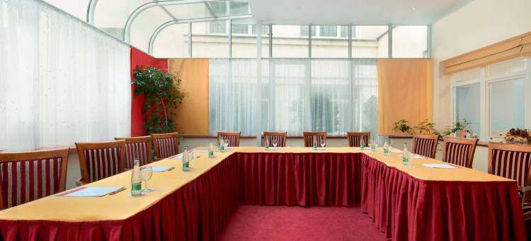 布拉格市中心温德姆华美达酒店(Ramada by Wyndham Prague City Centre)图片