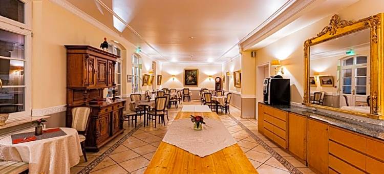 波达尔斯城堡酒店(Château de Pourtalès)图片