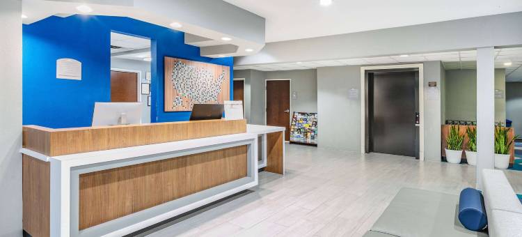麦客达温德姆奥斯汀机场酒店及套房(Microtel Inn & Suites by Wyndham Austin Airport)图片