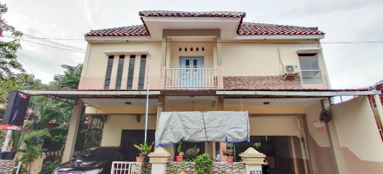 三宝垄阿尤宁清真宾馆-红门酒店合作(Ayuning Guest House Syariah Semarang Mitra RedDoorz)图片