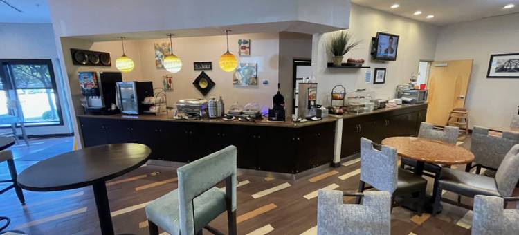 印第安纳波利斯机场索尼斯塔精品酒店(Sonesta Essential Indianapolis Airport)图片