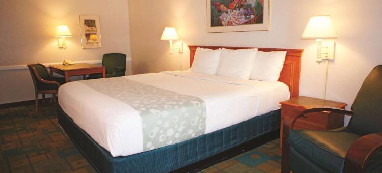 贝克斯菲尔德南拉昆塔温德姆酒店(La Quinta Inn by Wyndham Bakersfield South)图片