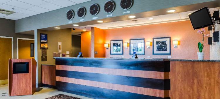 洛根国际机场舒适套房酒店(Comfort Inn & Suites Logan International Airport)图片