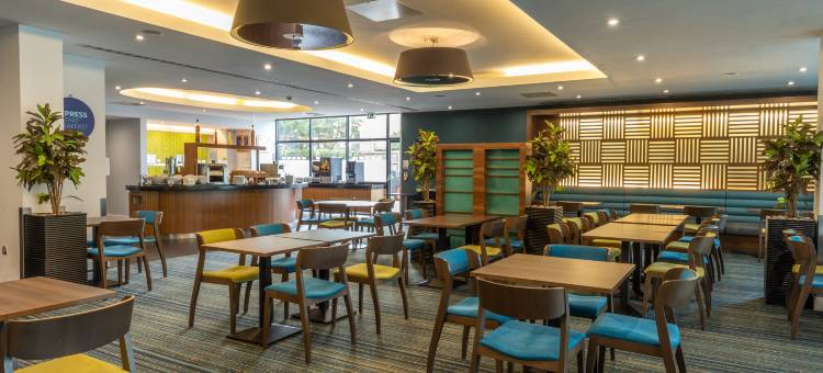 伦敦希思罗机场T5智选假日酒店(Holiday Inn Express London - Heathrow T5)图片