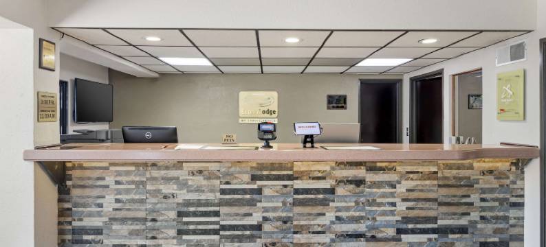 奥古斯塔市中心的伊克诺旅馆(Econo Lodge Augusta, Downtown)图片