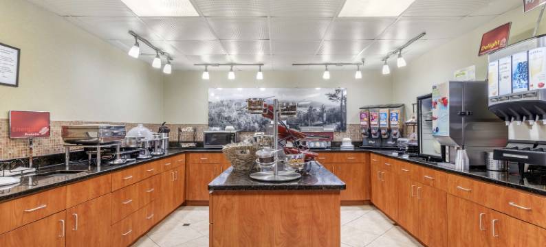 锡达布拉夫贝斯特韦斯特优质酒店(Best Western Plus Knoxville Cedar Bluff)图片