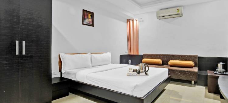 Super Townhouse Divya Palace图片