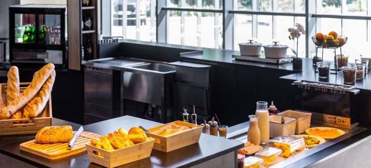 宜必思马赛马里尼亚讷科技园酒店(Ibis Marseille Marignane Technopole)图片