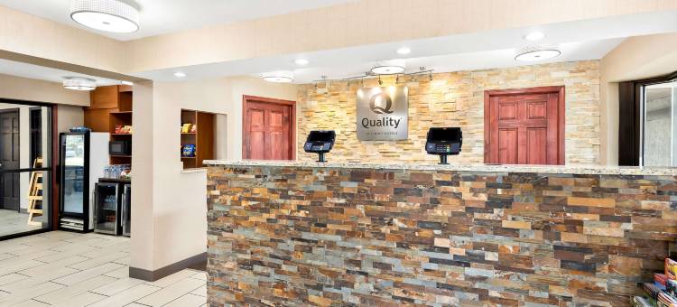 克利夫兰机场品质酒店(Quality Inn Cleveland Airport)图片