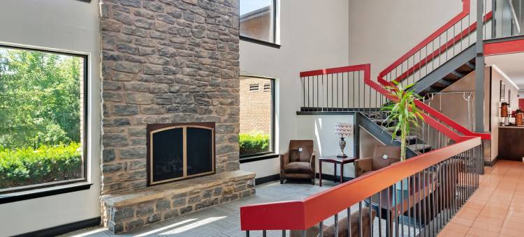 莱辛顿 - 汉堡红屋顶套房酒店(Red Roof Inn & Suites Lexington – Hamburg)图片