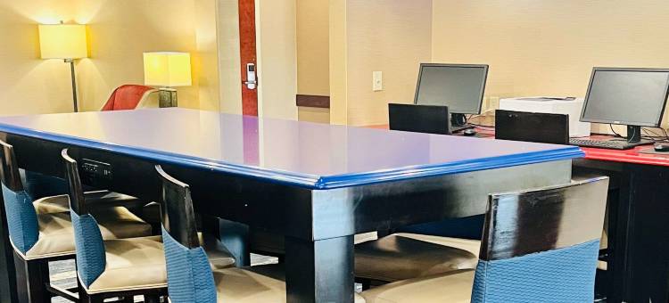 舒适套房酒店(Comfort Inn & Suites Jackson North)图片