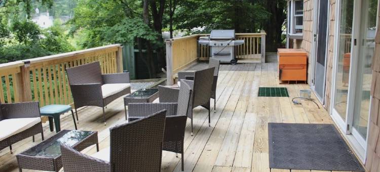 Spacious home in the Heart of 46 High Peaks on The AuSable River - 8-12 Guests图片