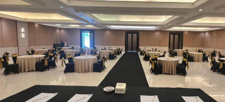 新苏里亚酒店(New Surya Hotel)图片