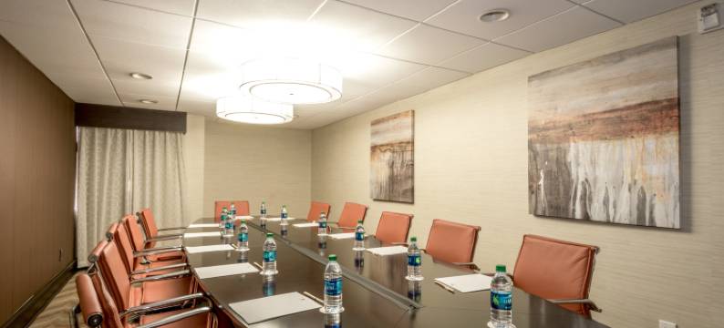 蒙哥马利市区希尔顿逸林酒店(DoubleTree by Hilton Montgomery Downtown)图片