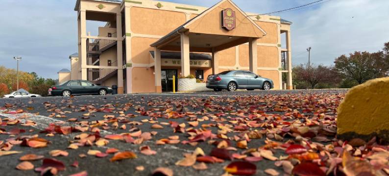 阿什兰工作室酒店-OYO里士满北-近国王自治领(Ashland Studio Inn Richmond North Near Kings Dominion -Listing Partner)图片