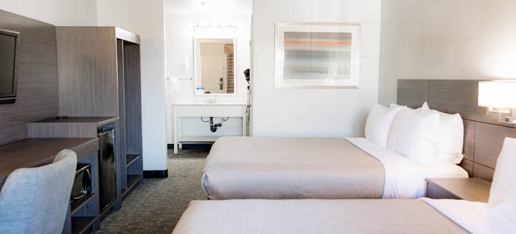 品质酒店及套房拉特罗普(Quality Inn & Suites Lathrop)图片