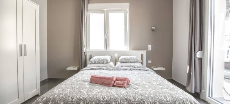 位于卡斯特拉奇的1卧室公寓-110平方米|带1个独立浴室(Terra di Meteora Suites #1)图片