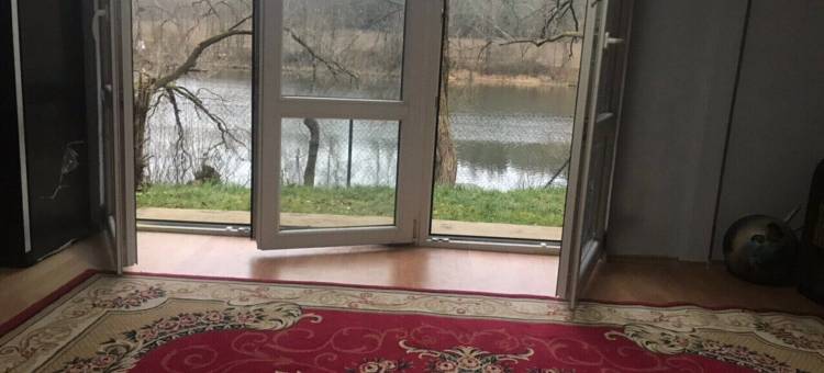 有划船体验的萨扎瓦河边小屋(Sazava River Cottage with Boating Experience)图片