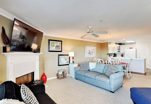 Dolphin Watch 7 Hotel Overview