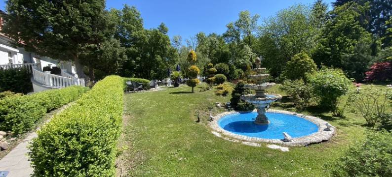 拉兰多夫狩猎城堡(Jagdschloss Lalendorf)图片