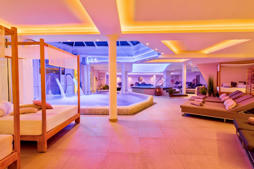 Romantischer Winkel RoLigio & Wellness Resort Over view