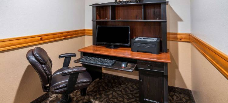 贝尔格莱德博兹曼机场拉昆塔温德姆套房酒店(La Quinta Inn & Suites by Wyndham Belgrade - Bozeman Airport)图片